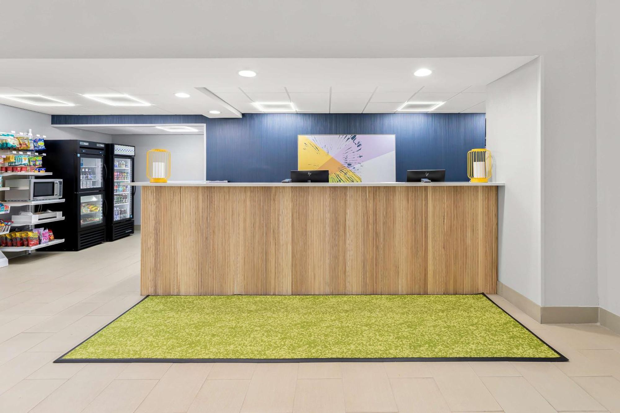 Spark By Hilton Tupelo Buitenkant foto