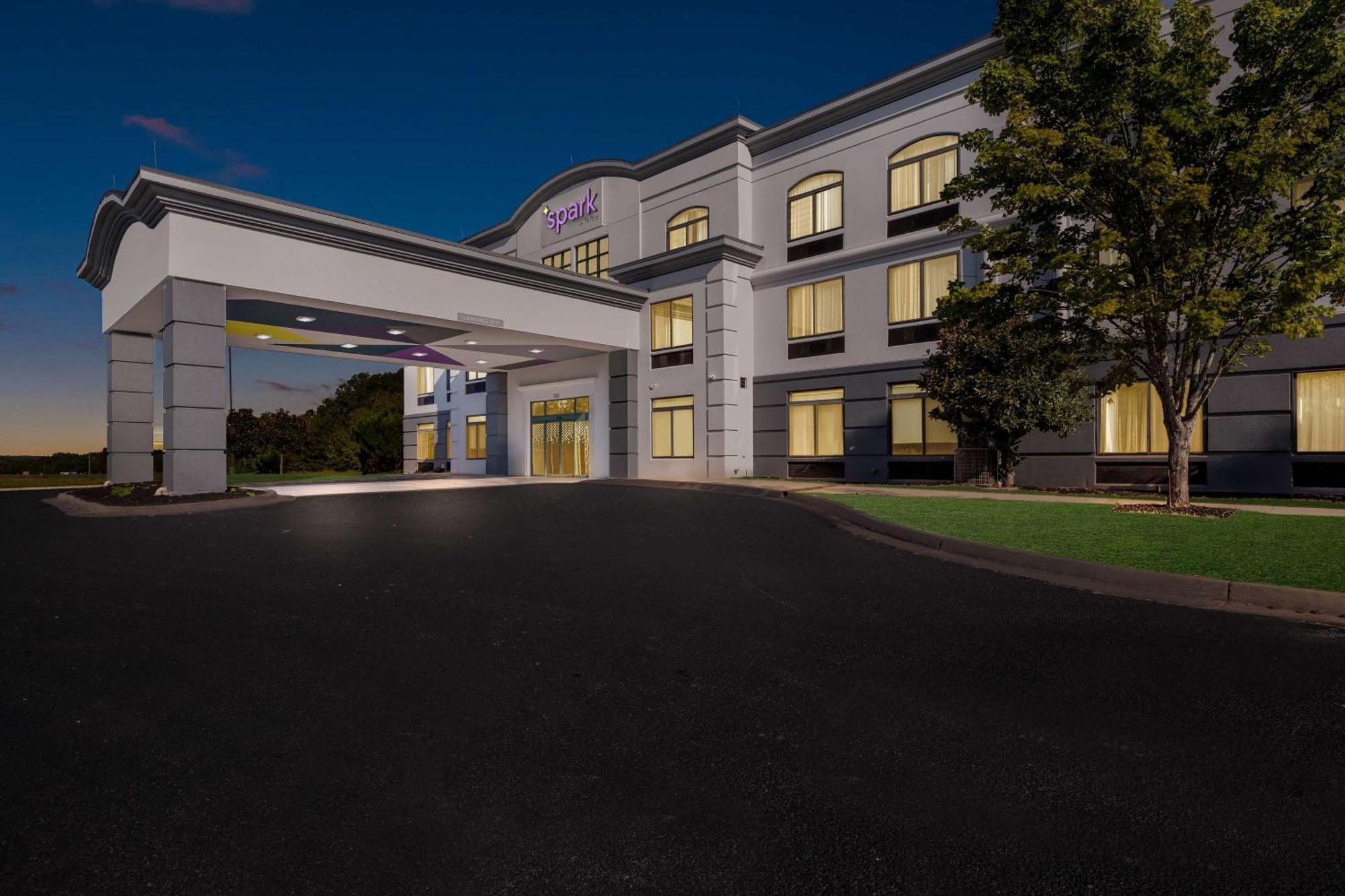 Spark By Hilton Tupelo Buitenkant foto